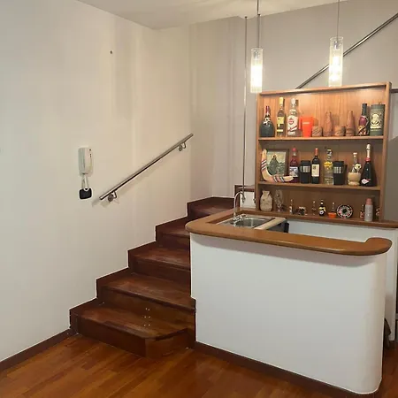 Casa L'orologio 公寓 巴列塔