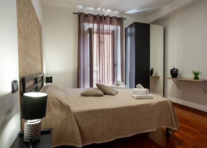 Casa L'orologio * 바를레타